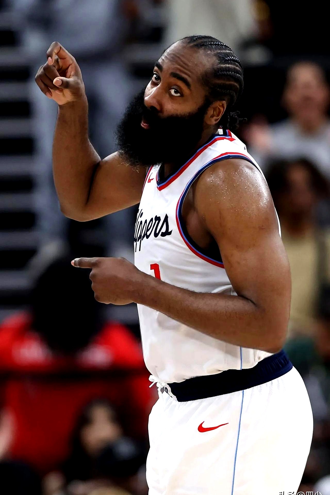 步行者翻盘灰熊,哈登爆发神勇 步行者翻盘灰熊,哈登爆发神勇