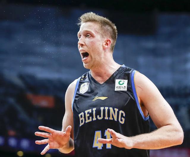 关于勇士鏖战菲律宾男篮,汉密尔顿高光表现的信息 关于勇士鏖战菲律宾男篮,汉密尔顿高光表现的信息