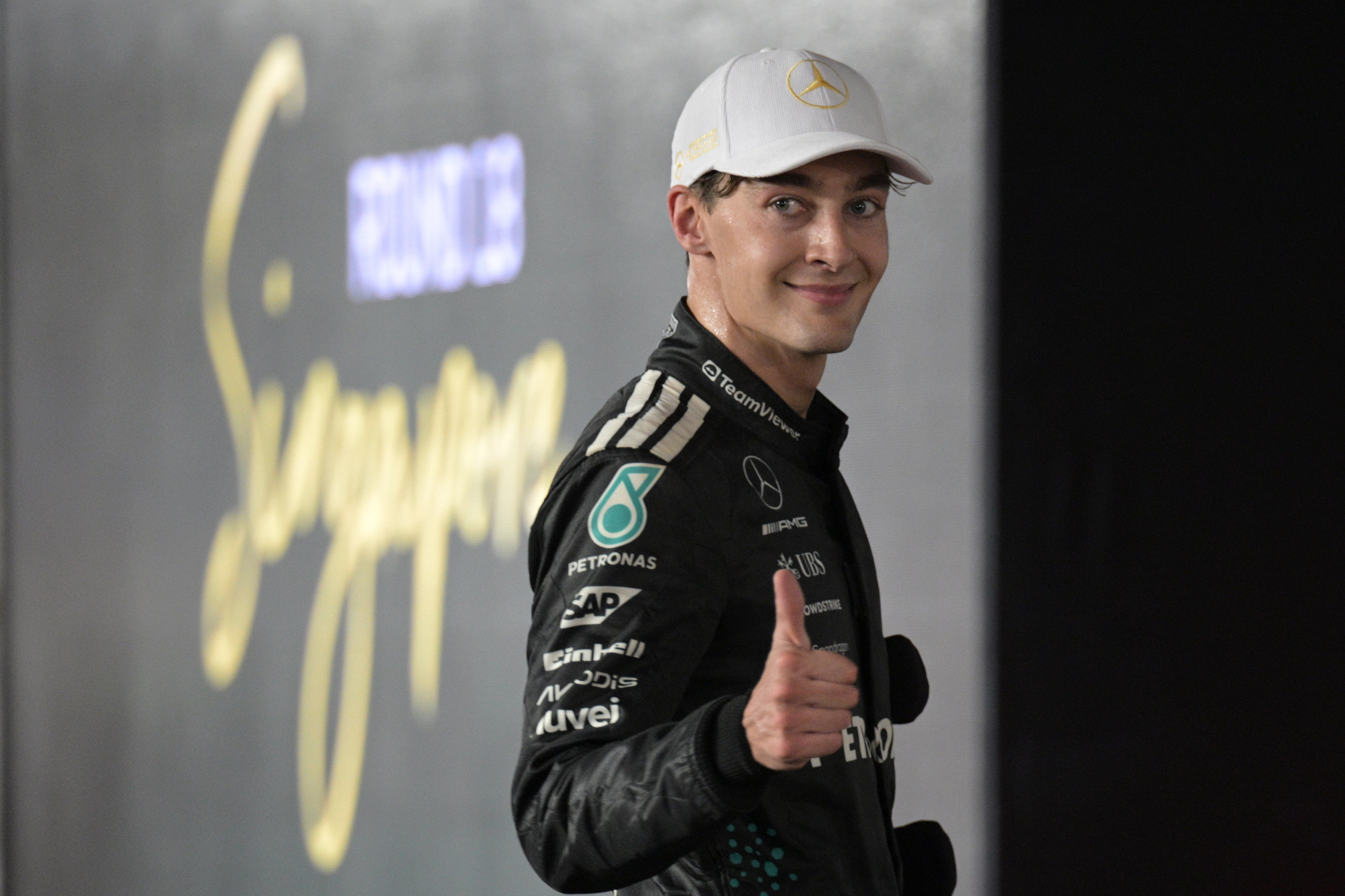 梅赛德斯碾压哈斯车队，拉塞尔统治全场的简单介绍