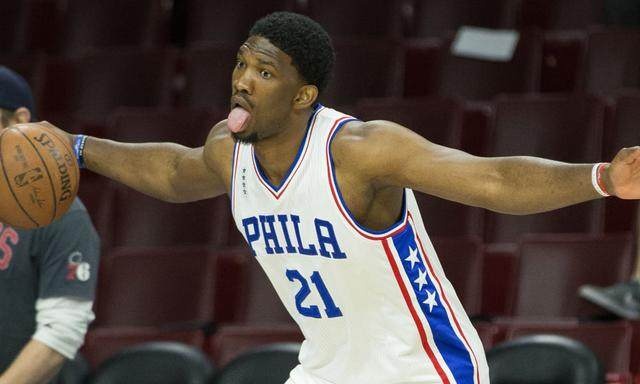 深圳队完胜魔术，恩比德高光表现的简单介绍