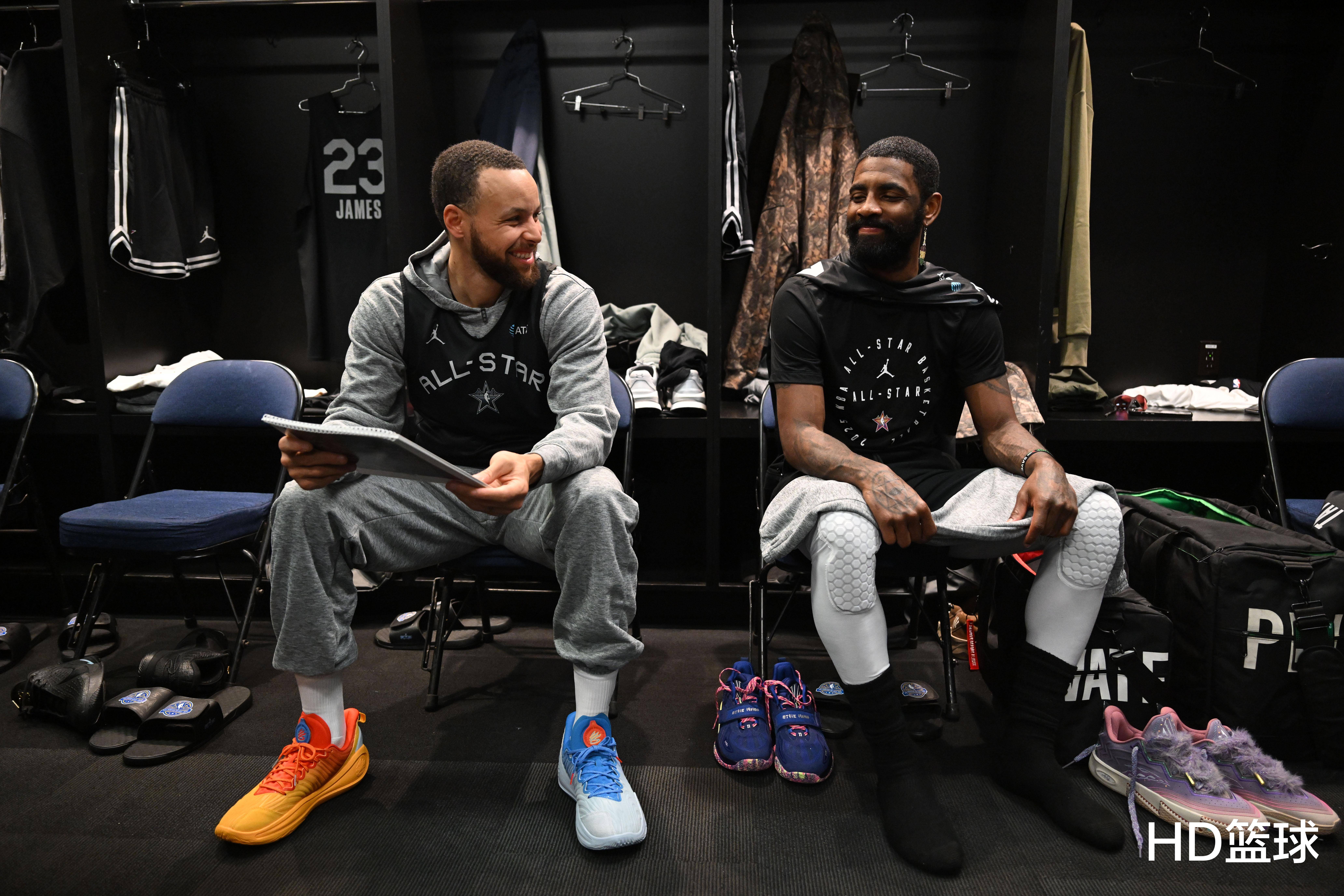 PG电子线上登入-篮球巨星创造新纪录，引发球迷狂热讨论