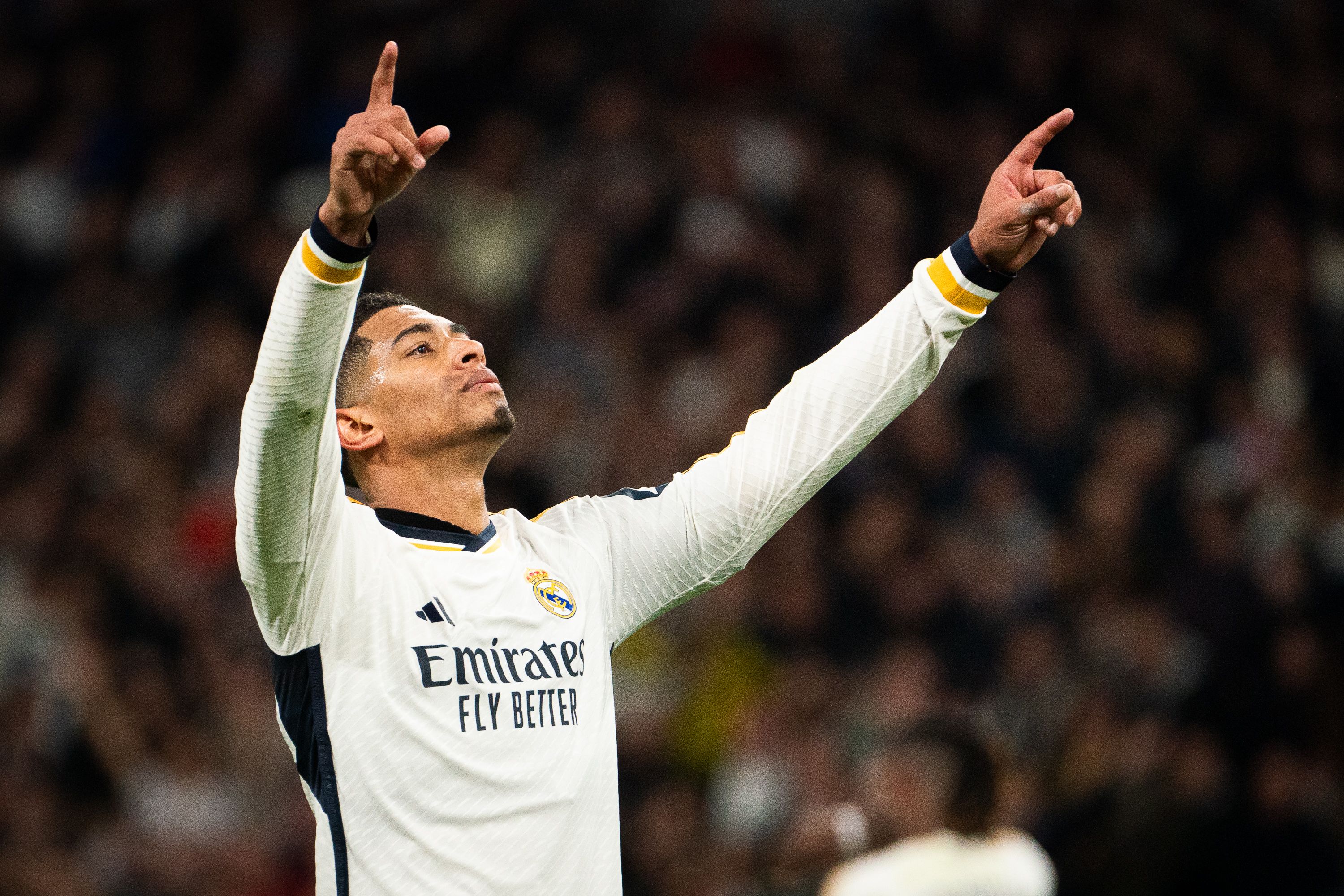 那不勒斯前锋实现帽子戏法，助球队取得胜利的简单介绍