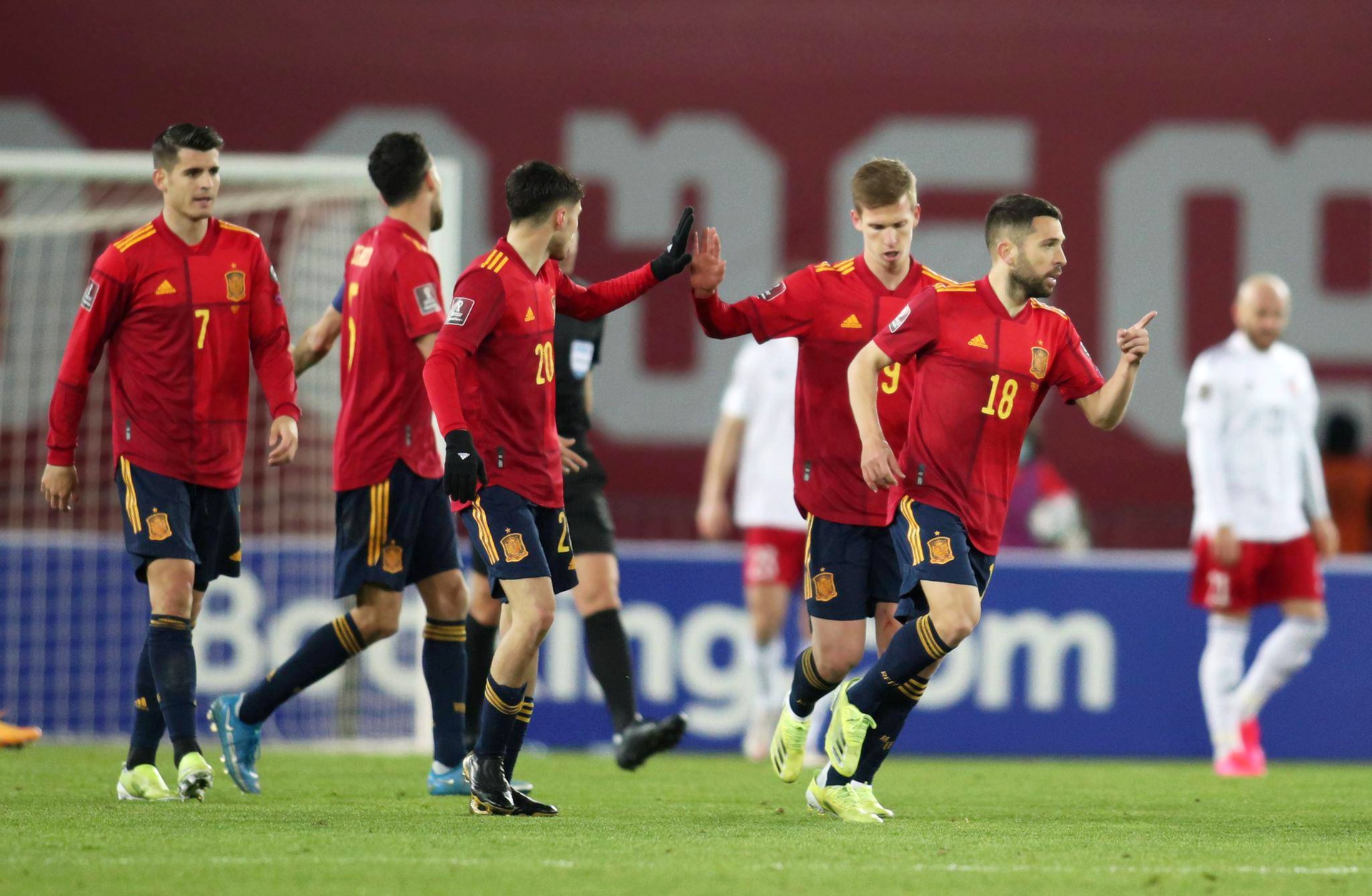 精妙配合！瑞典足球队斩获惊人胜利晋级下一轮！的简单介绍