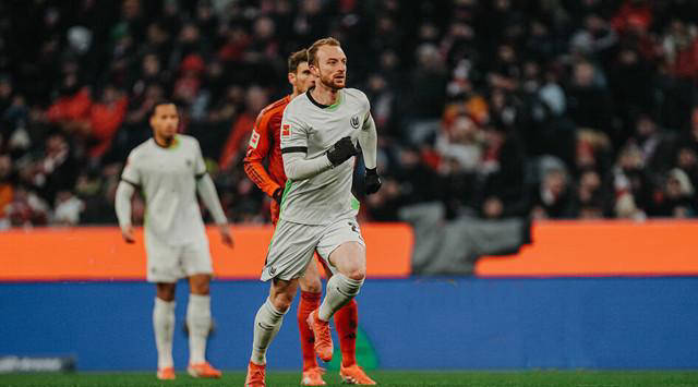 关于沃尔夫斯堡战平对手，德甲积分榜排名下滑的信息